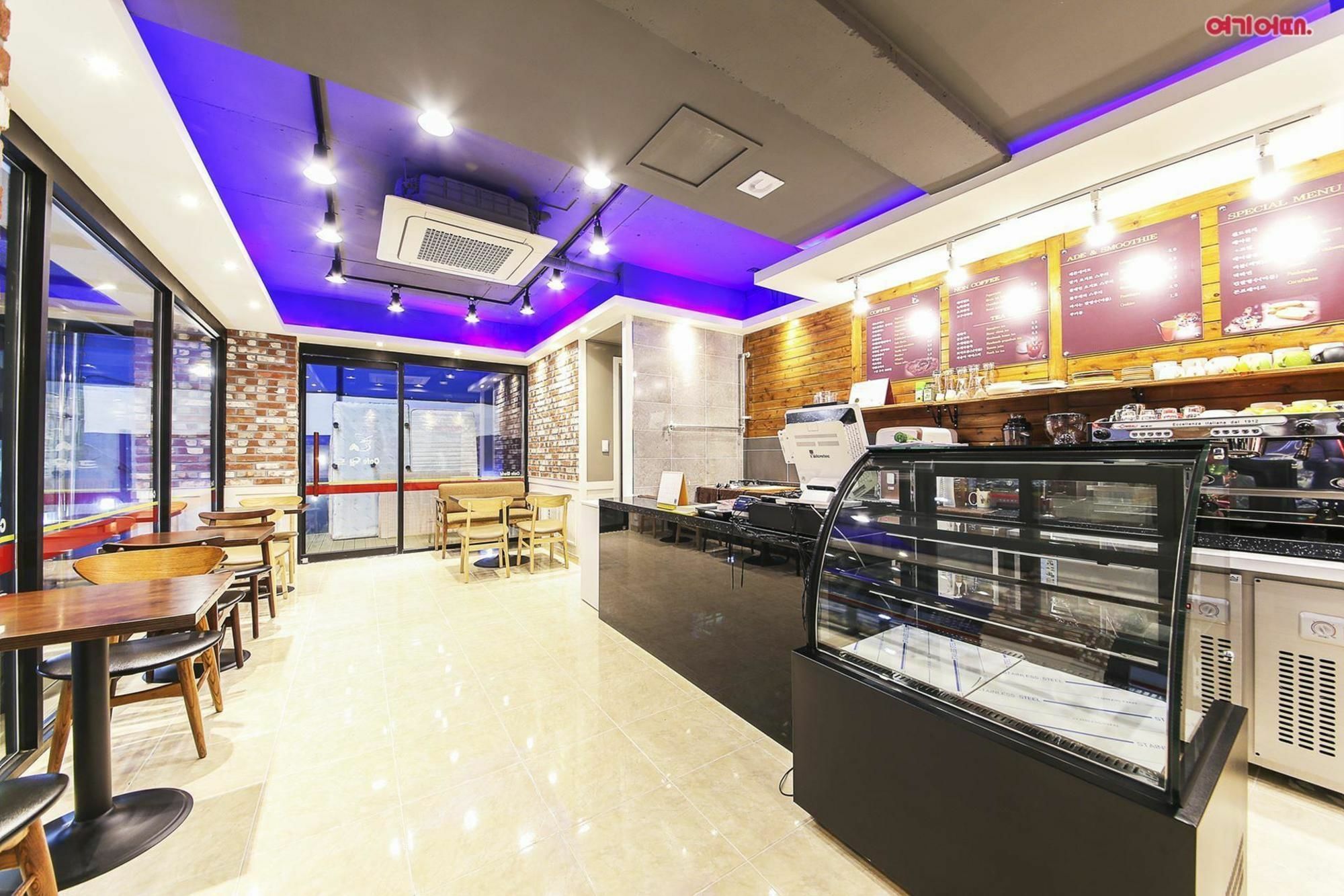 World Hotel Chuncheon Exterior photo